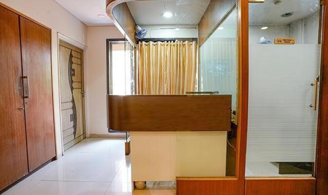 New Prabhu Sharan By Glitz Hotels Nova Bombaim Exterior foto