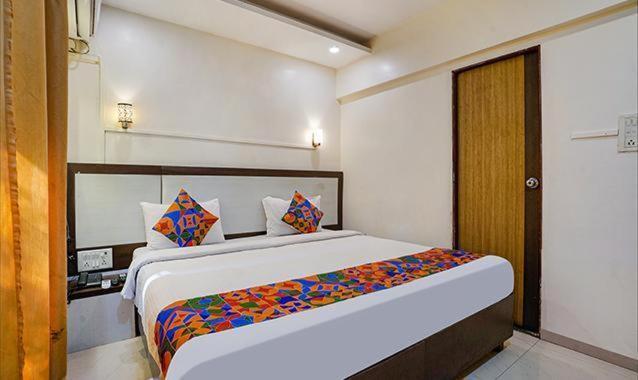 New Prabhu Sharan By Glitz Hotels Nova Bombaim Exterior foto